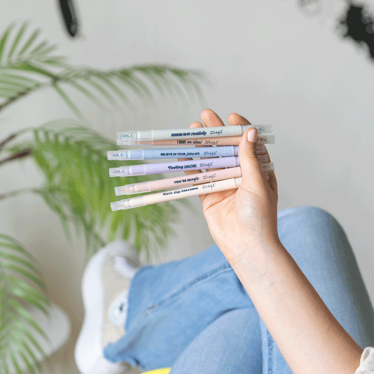 Kit de marcadores-sublinhadores para trabalhos cheios de cores